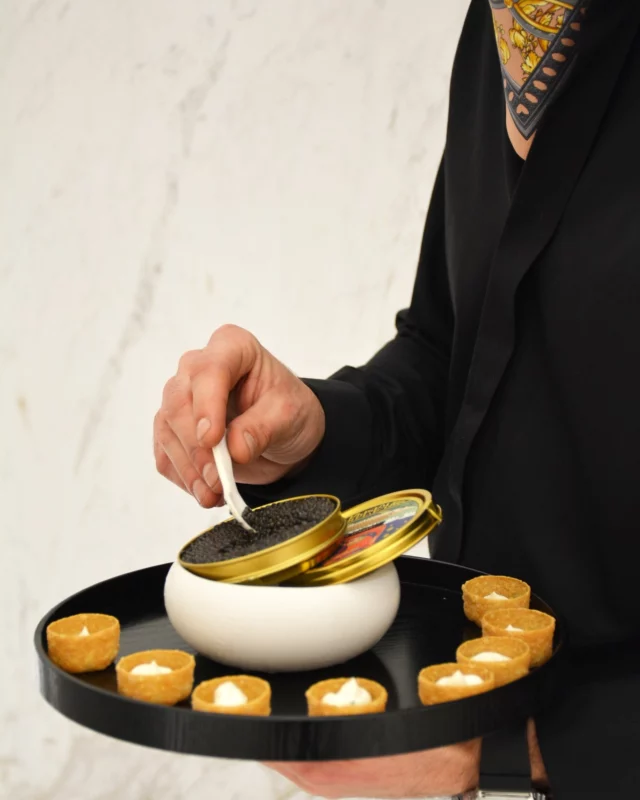 L’art du caviar by Kaspia Réceptions : un savoir-faire, un héritage.